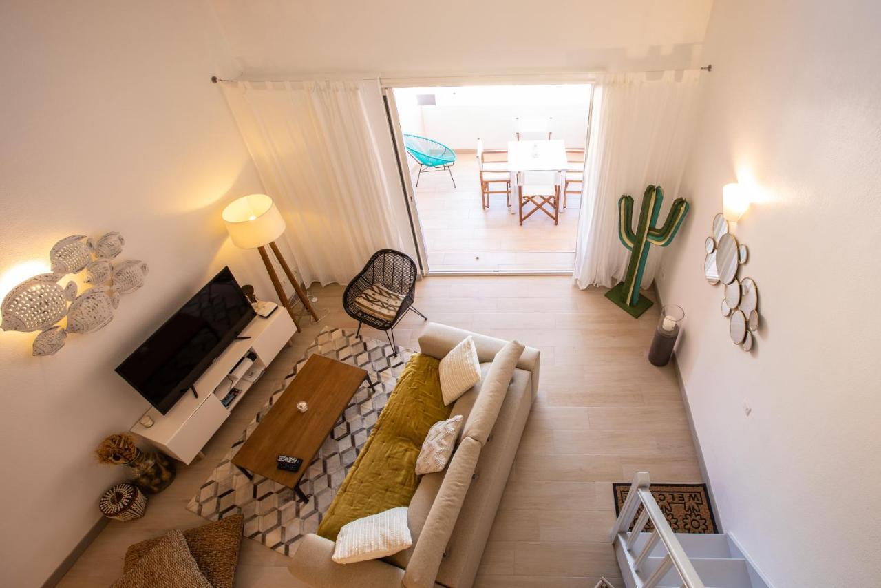 Stunning New Apartment With View Of Orient Bay Quarter of Orleans Buitenkant foto